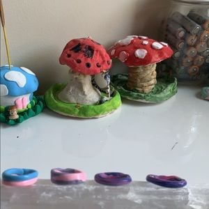 Pink and purple random ring set